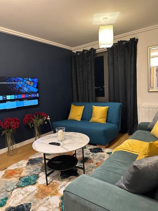 דירות לונדון Entire Flat In Ealing מראה חיצוני תמונה
